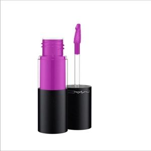 MAC versicolour Stain Long distance relationship
